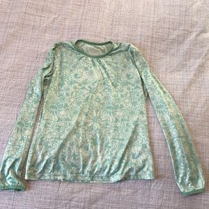 Lightweight capilene top